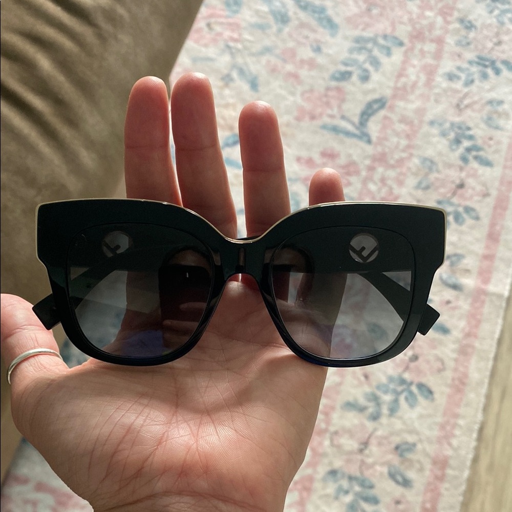 Fendi Black Sunglasses Classic Wayfarer Design